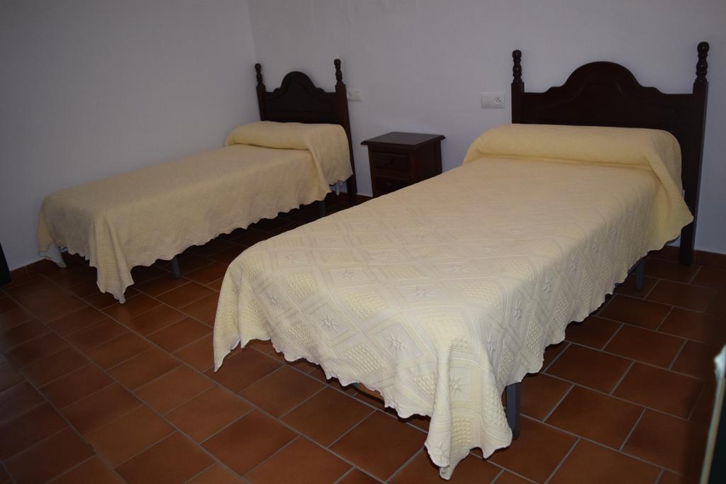 Casa Rural Los Pinos Hinojos Bilik gambar